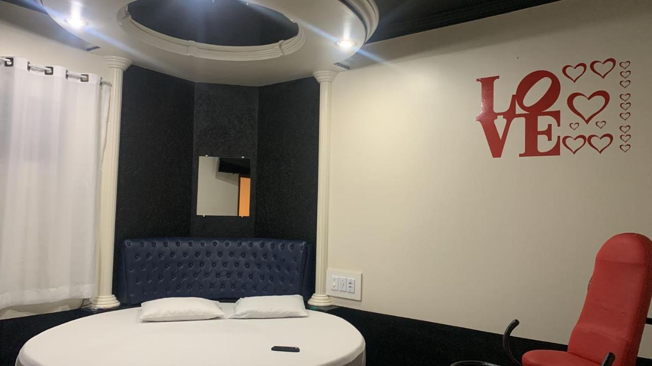 Versat Love hotel